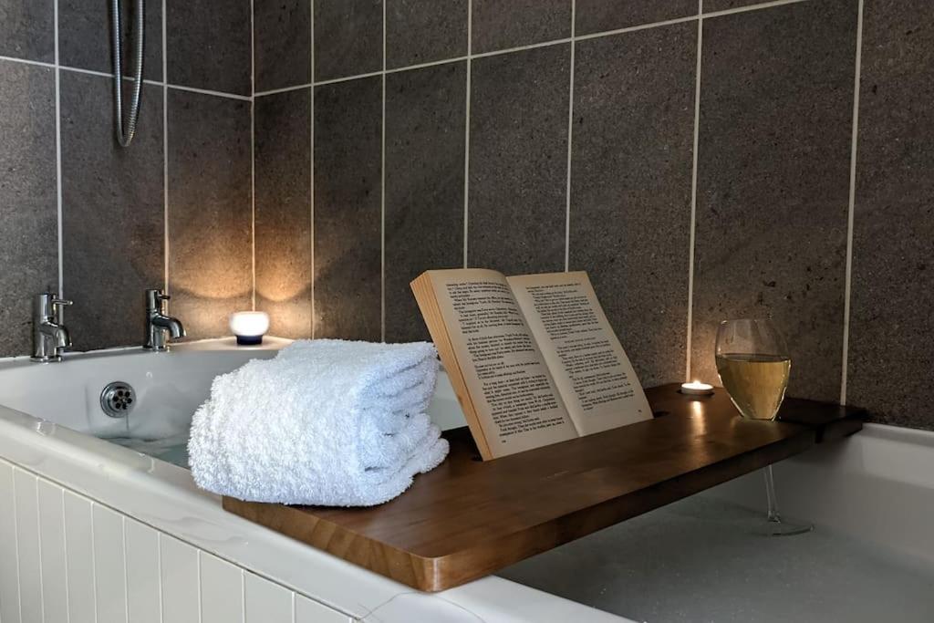 Baker'S Cottage, Urban Spa And Garden Bar Evesham Eksteriør billede