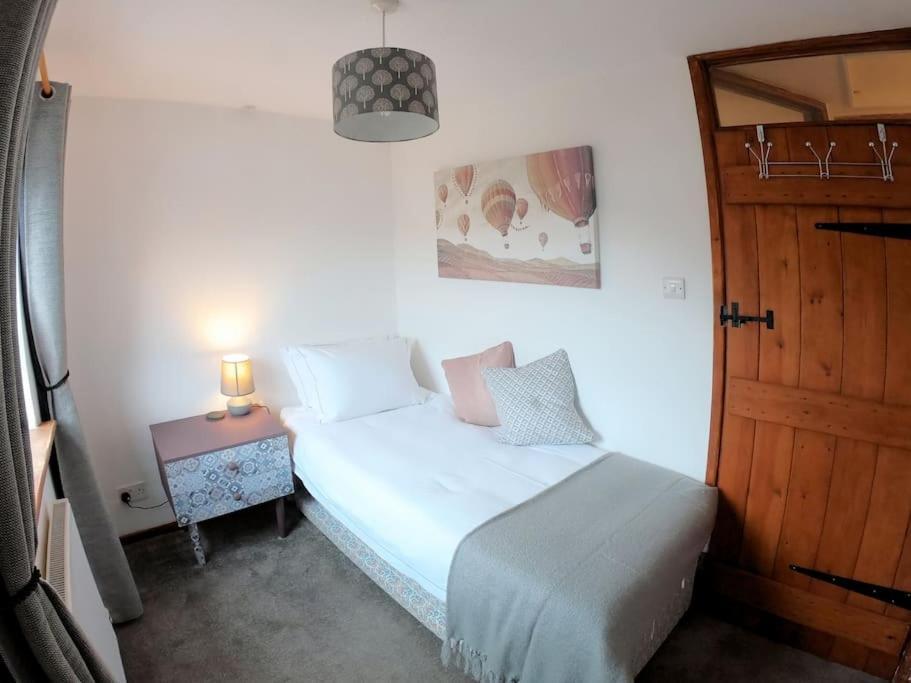 Baker'S Cottage, Urban Spa And Garden Bar Evesham Eksteriør billede